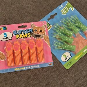 Tiny Hands: Kitten Paws Or Glow Alien Hands 5pack NEW